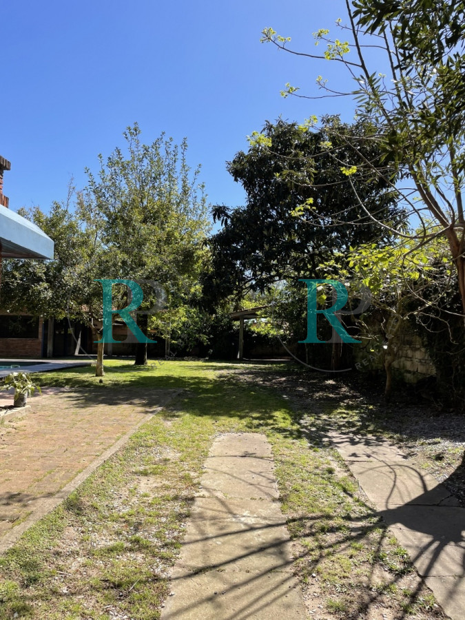 Casa ID.1303 - hermosa casa de 5 dormitorios