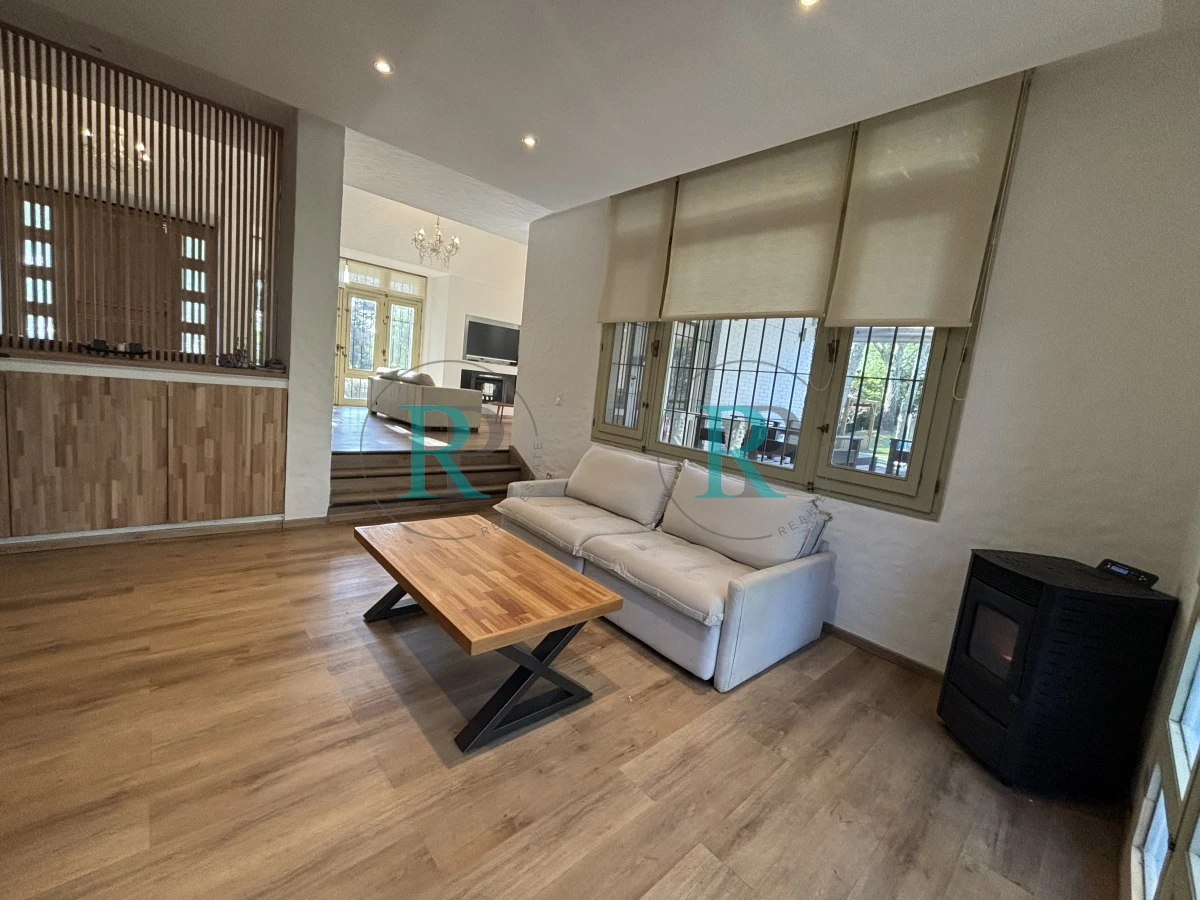 Casa ID.2014 - EXCEPCIONAL CASA EN VENTA DE 4 DORMITORIOS