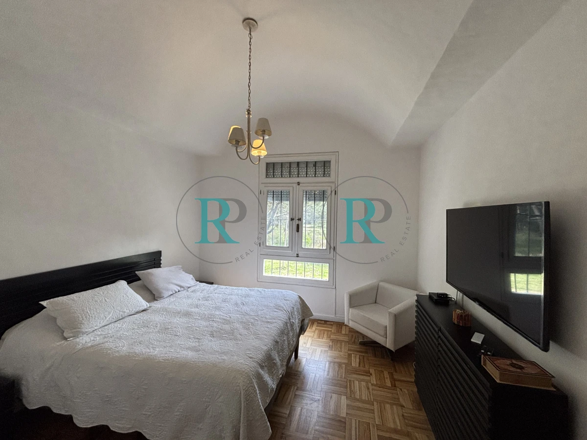 Casa ID.2014 - EXCEPCIONAL CASA EN VENTA DE 4 DORMITORIOS