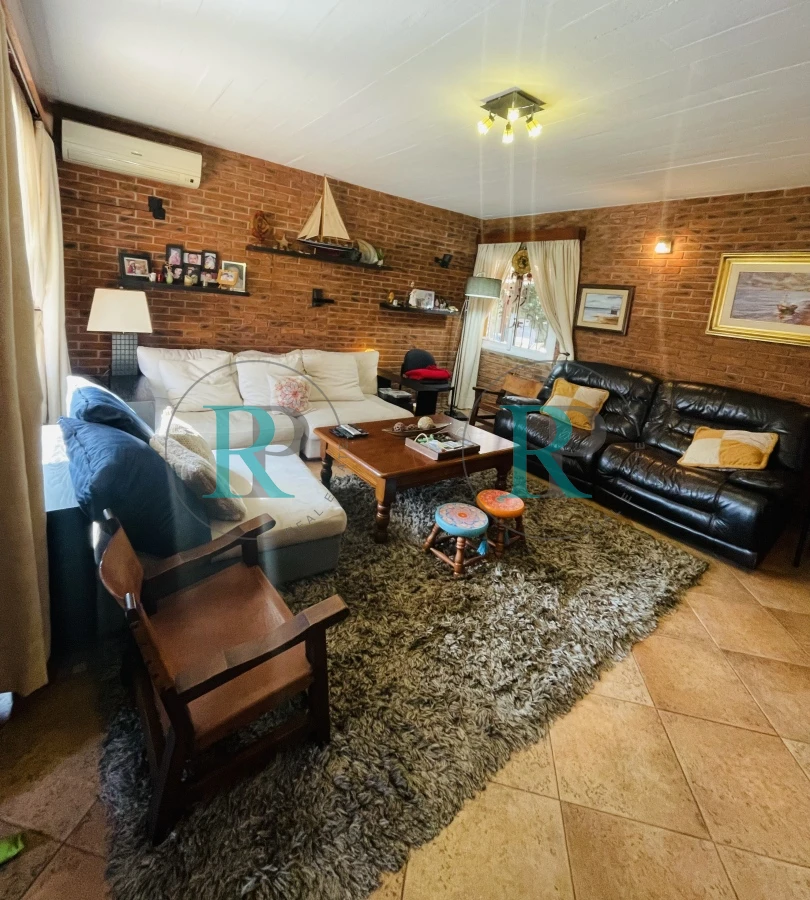 Casa ID.1026 -  DIVINA CASA DE 4 DORMITORIOS