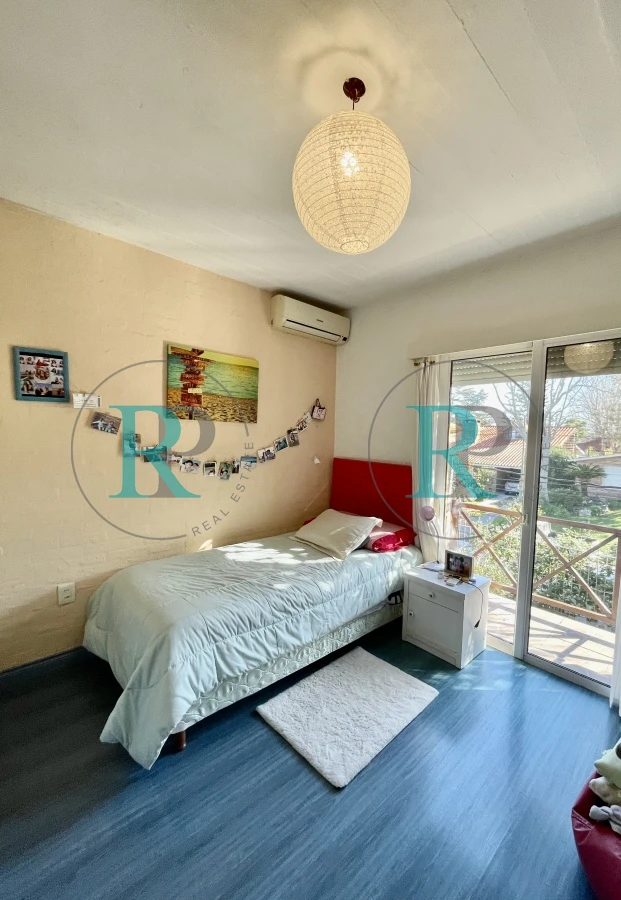 Casa ID.1026 -  DIVINA CASA DE 4 DORMITORIOS