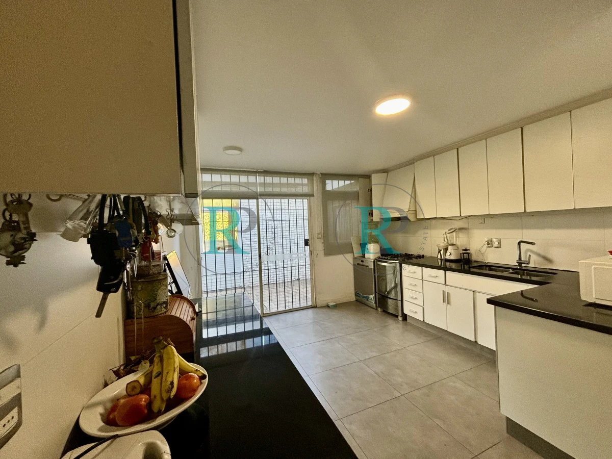 Casa ID.2014 - EXCEPCIONAL CASA EN VENTA DE 4 DORMITORIOS