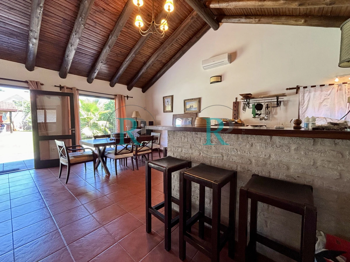 Casa ID.2322 - HERMOSA CASA EN VENTA EN PINARES 