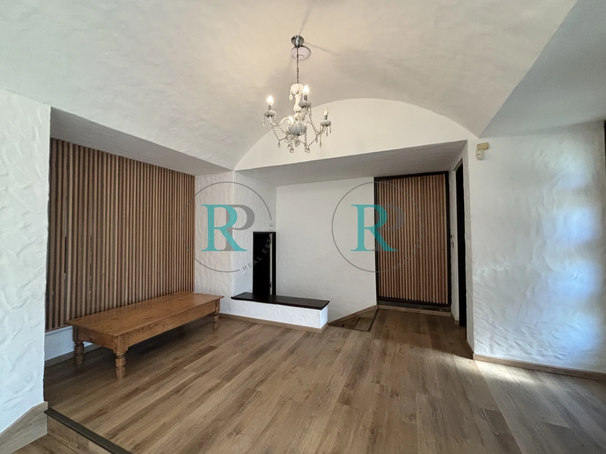 Casa ID.2014 - EXCEPCIONAL CASA EN VENTA DE 4 DORMITORIOS
