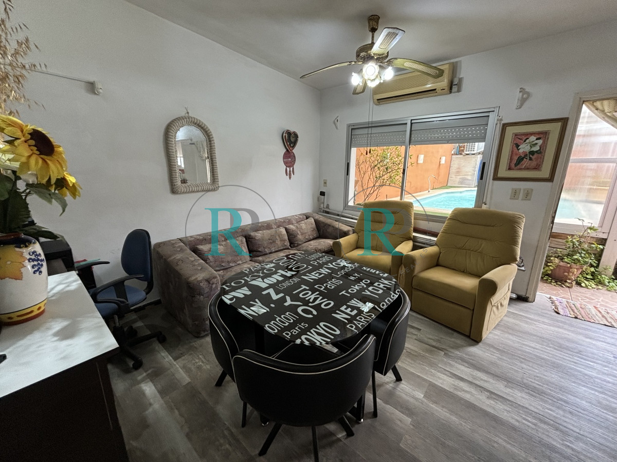 Casa ID.2069 - casa en venta en San Carlos 3 dormitorios.