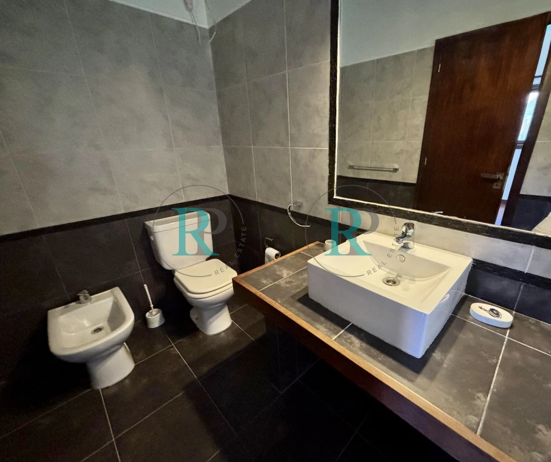 Casa ID.2322 - HERMOSA CASA EN VENTA EN PINARES 