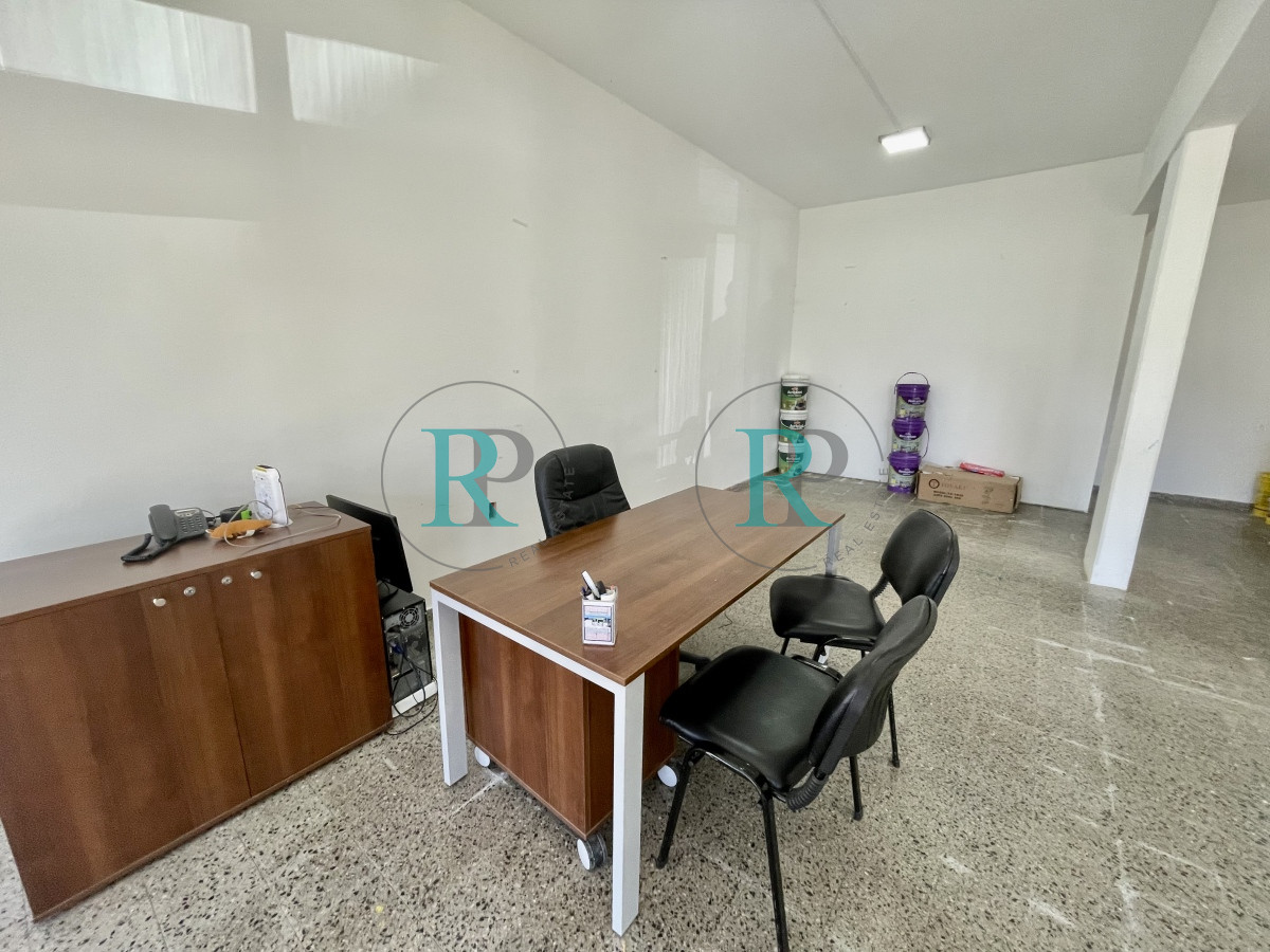 Local Comercial ID.1161 - OPORTUNIDAD LOCAL COMERCIAL EN EXCELENTE ESTADO