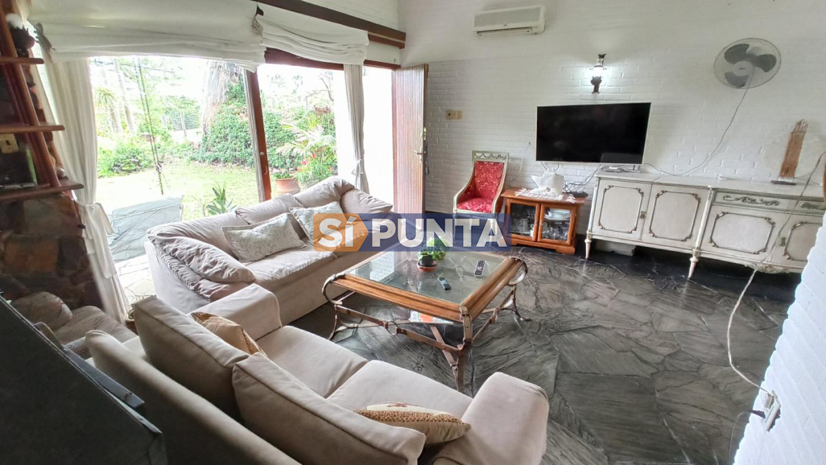 chalet en venta - zona pinares! - spt7442c