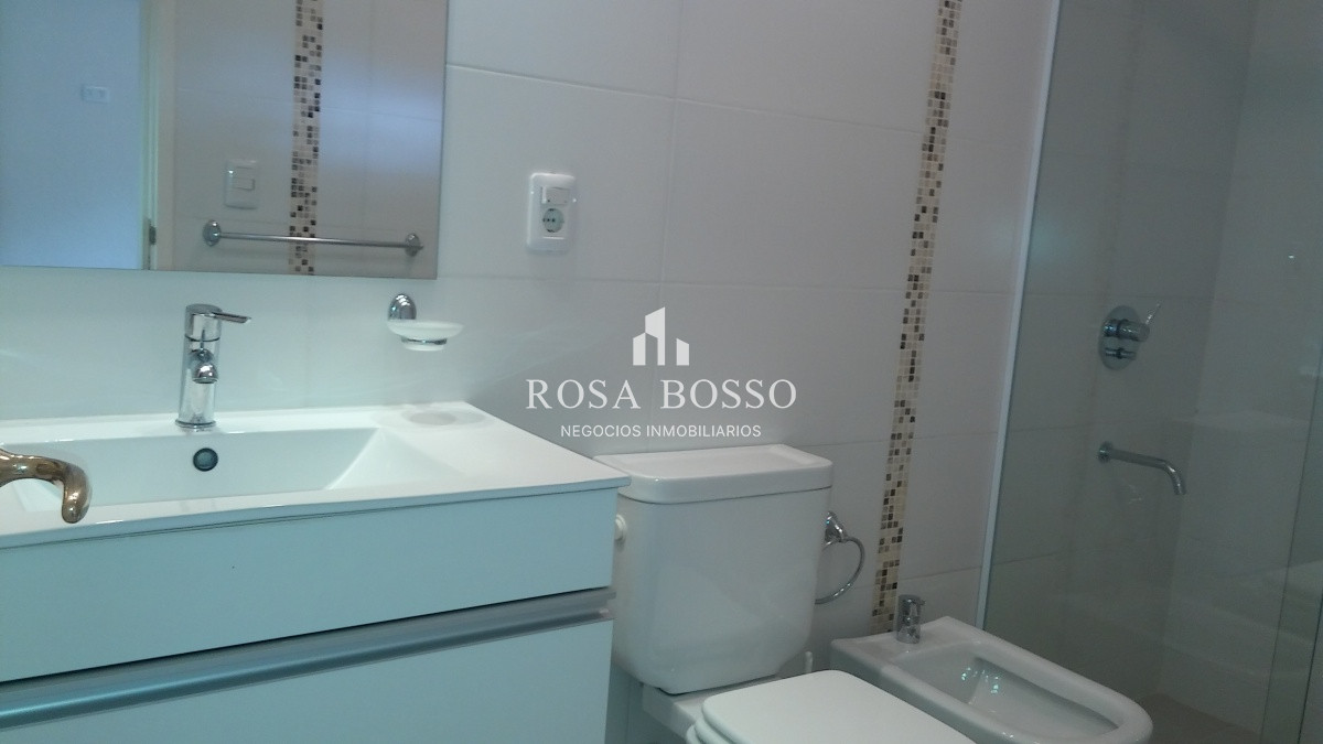 Apartamento ID.9119 - Casa Venta 4 dormitorios Punta del Este Mansa 