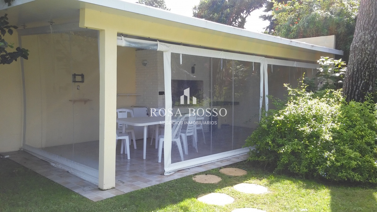 Apartamento ID.9119 - Casa Venta 4 dormitorios Punta del Este Mansa 