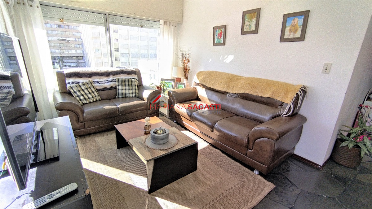 Apartamento ID.3791 - Amplio y luminoso apartamento EN VENTA - Zona Península Ref. 5109