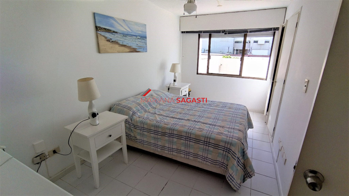 Apartamento ID.3792 - Apartamento en Península En Venta  - Punta del Este. Ref. 4802