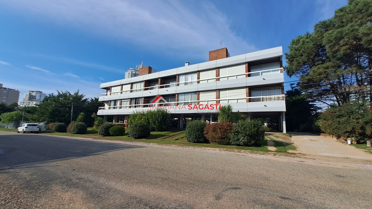 Apartamento ID.3794 - Apartamento en Aidy Grill- Punta del Este. Ref. 3968