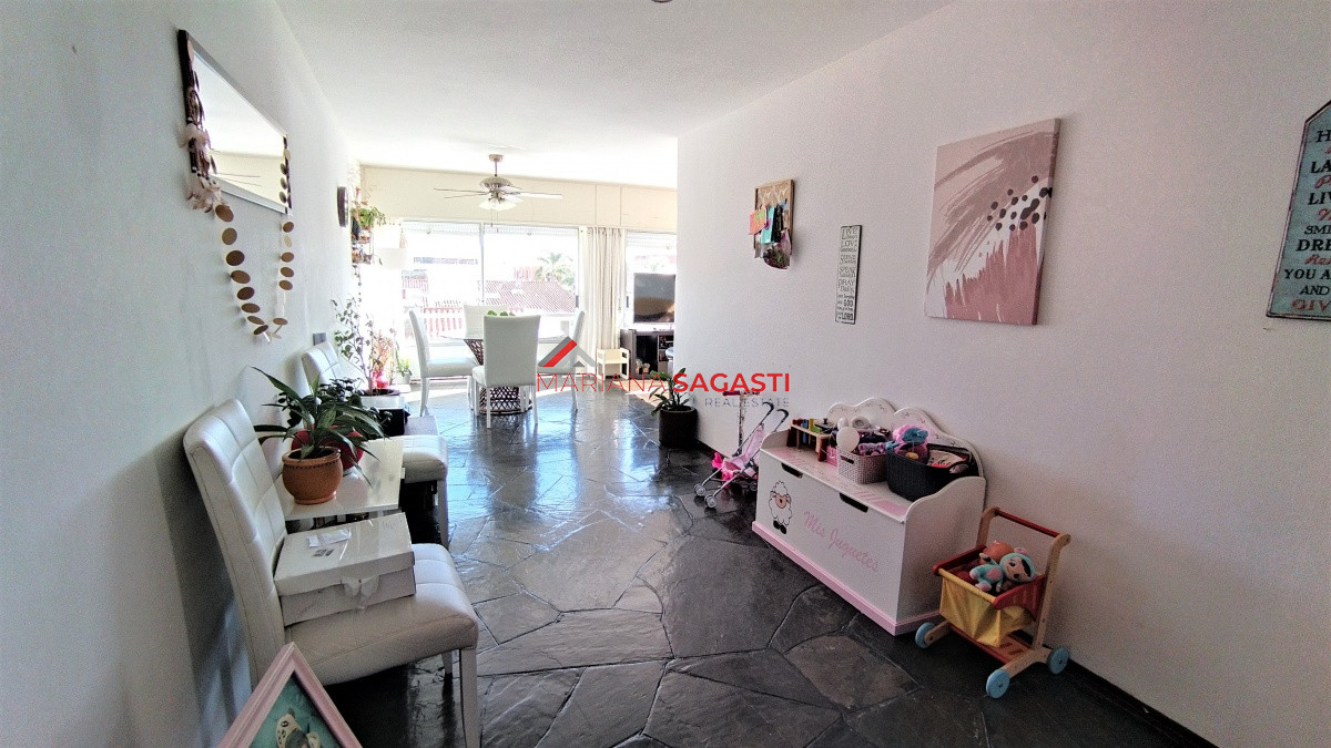 Apartamento ID.3791 - Amplio y luminoso apartamento EN VENTA - Zona Península Ref. 5109