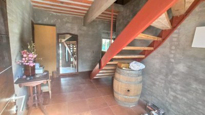 Casa ubicada a pasos de Avenida Córdoba en barrio Cantegril - Punta del Este.