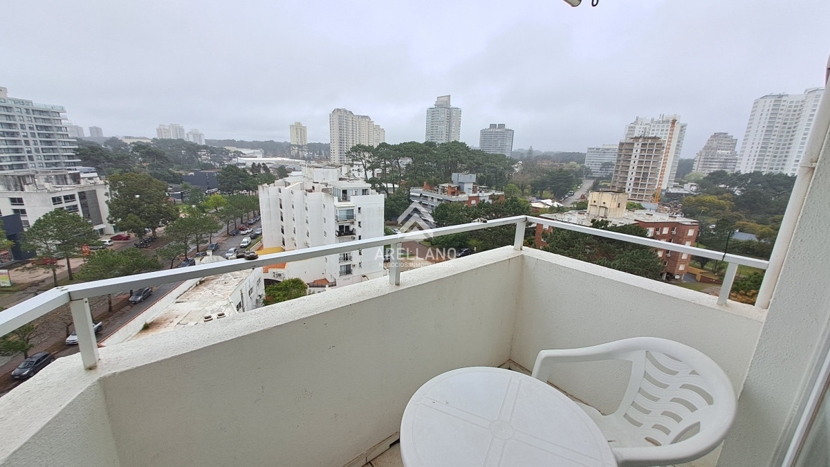 Apartamento ID.1211 - Venta Apartamento 2 dormitorios Zona Aidy Grill Punta del Este
