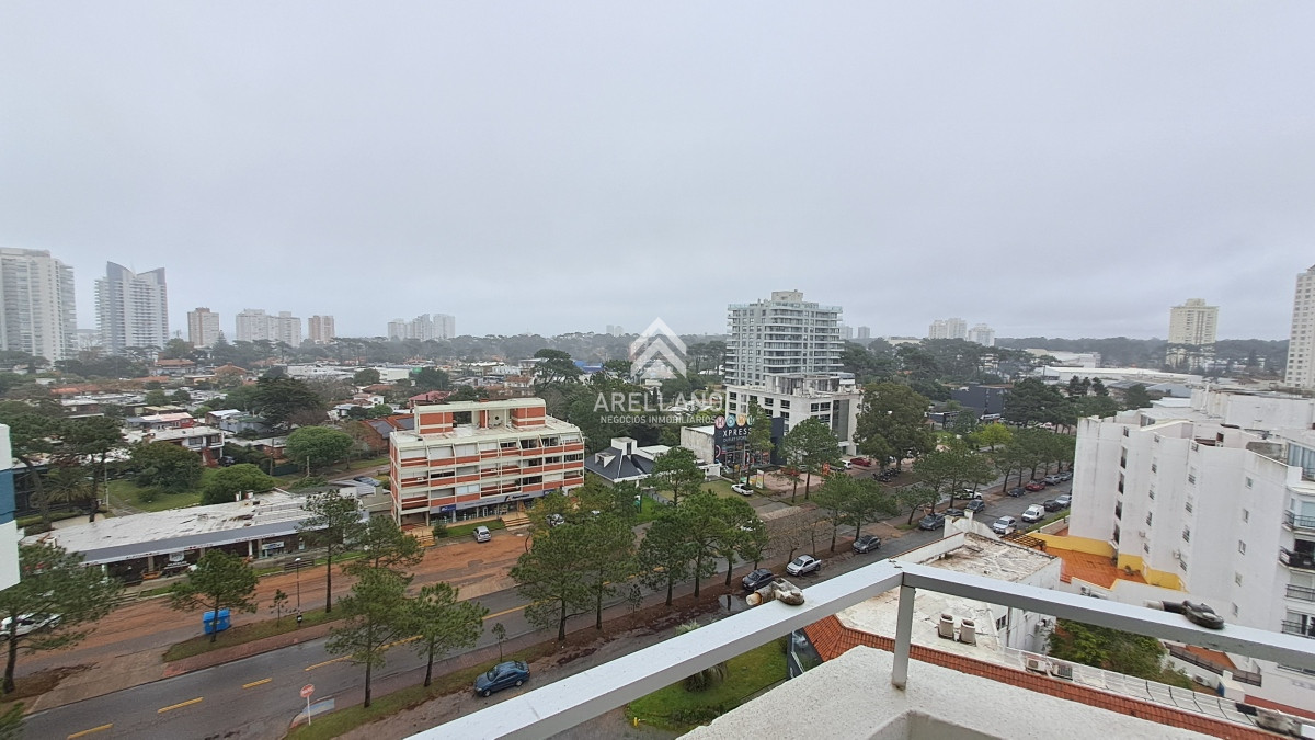 Apartamento ID.1211 - Venta Apartamento 2 dormitorios Zona Aidy Grill Punta del Este