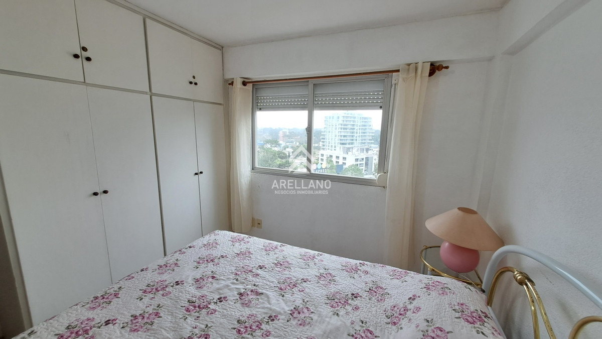 Apartamento ID.1211 - Venta Apartamento 2 dormitorios Zona Aidy Grill Punta del Este