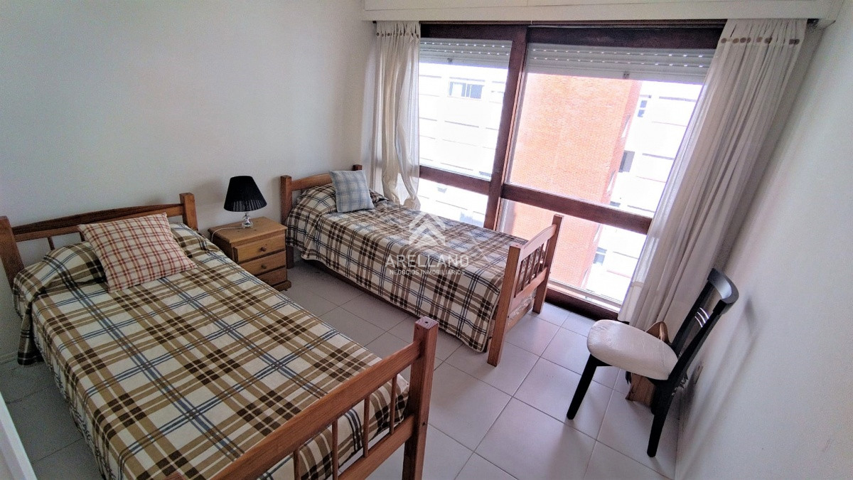 Apartamento ID.1210 - Venta apartamento 2 dormitorios Brava