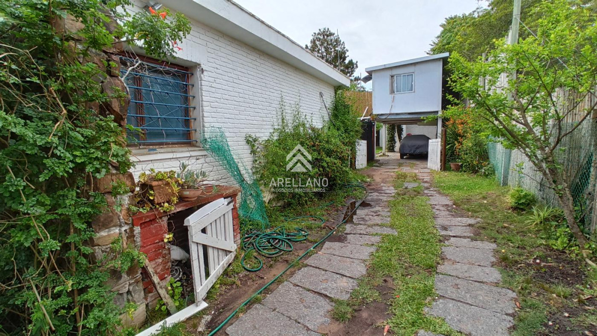 Casa ID.1418 - casa de 4 dormitorios en venta, Pinares, punta del este