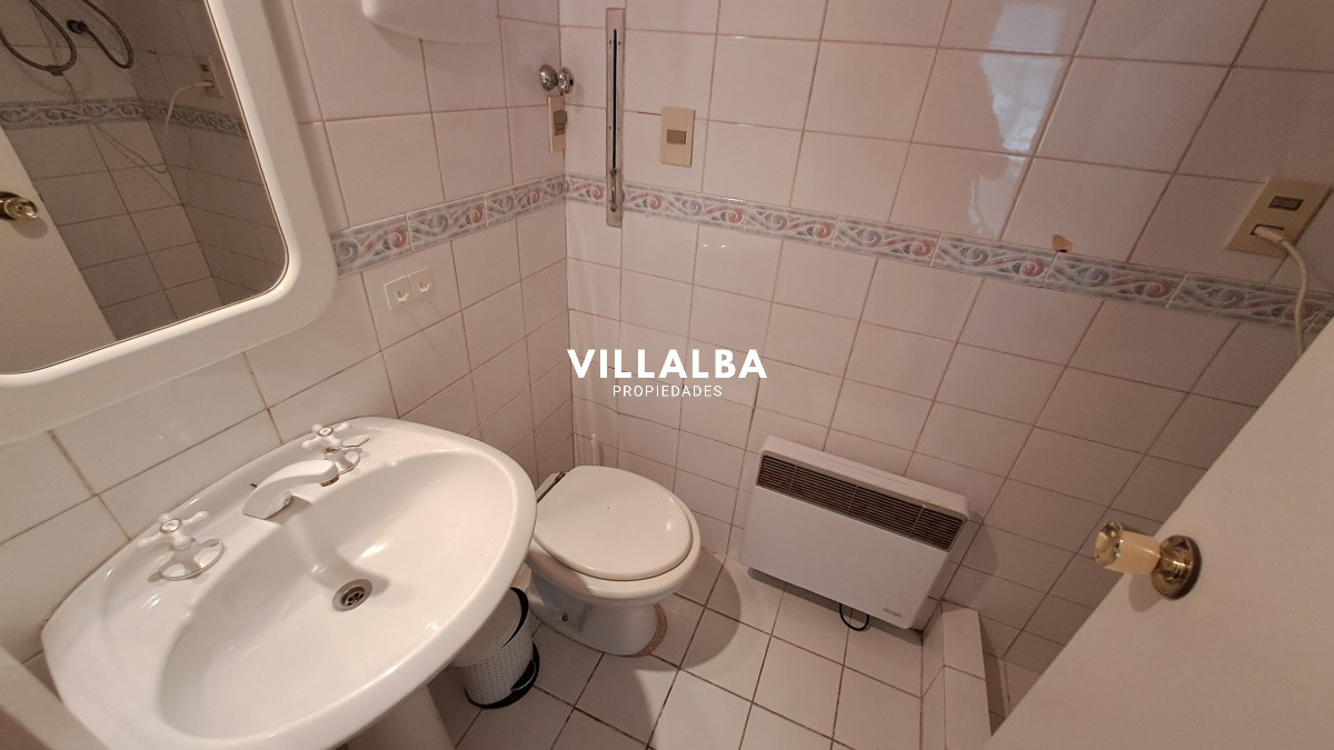 Apartamento ID.3333 - Apartamento en plena Península, Punta del Este. 