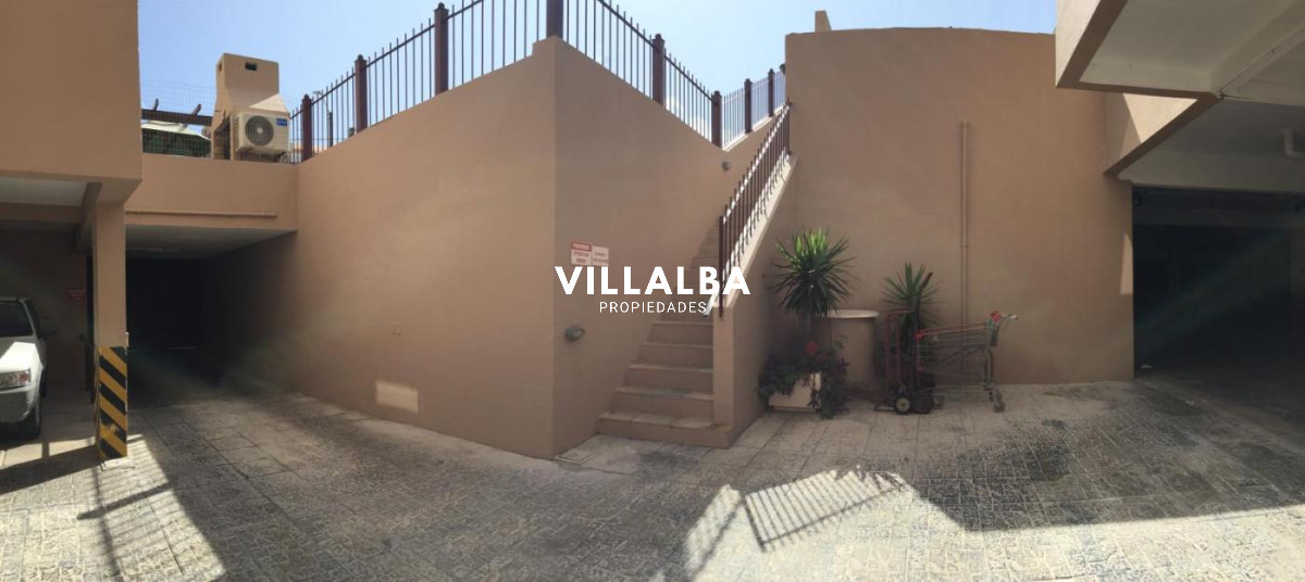 Apartamento ID.3379 - Apartamento en Península cera de Playa el Emir En Venta -  Zona Península Ref. 93