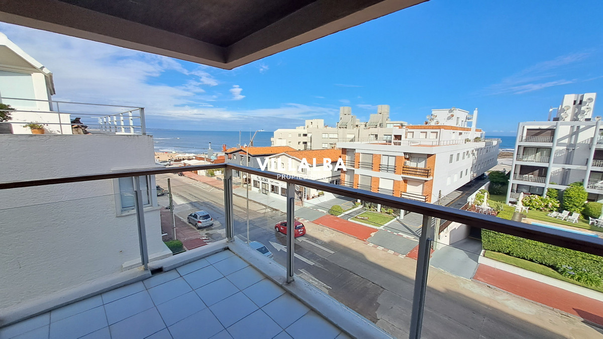 Apartamento ID.3379 - Apartamento en Península cera de Playa el Emir En Venta -  Zona Península Ref. 93