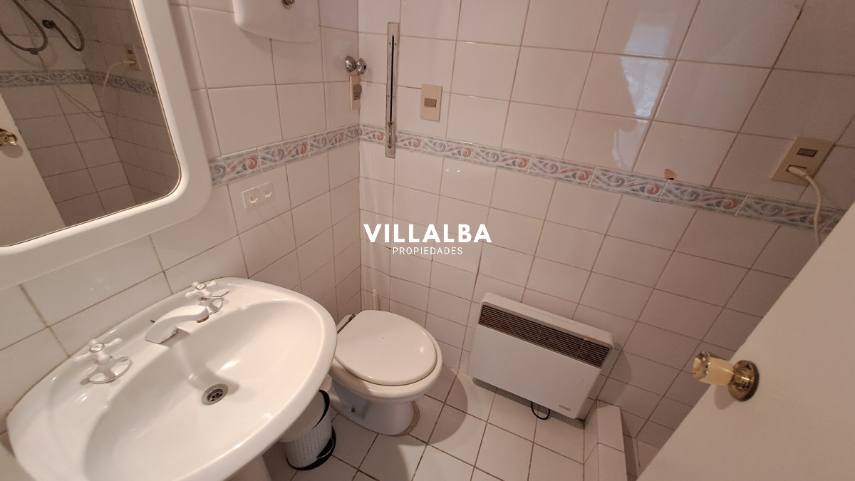 Apartamento ID.3333 - Apartamento en plena Península, Punta del Este. 