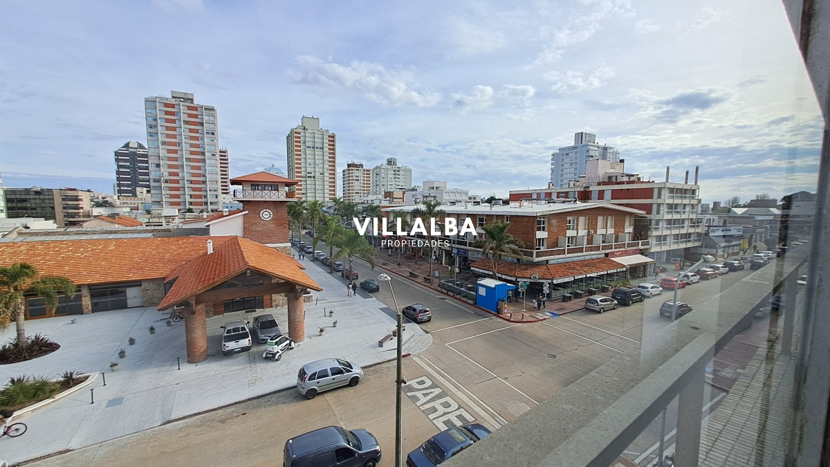 Apartamento ID.3333 - Apartamento en plena Península, Punta del Este. 