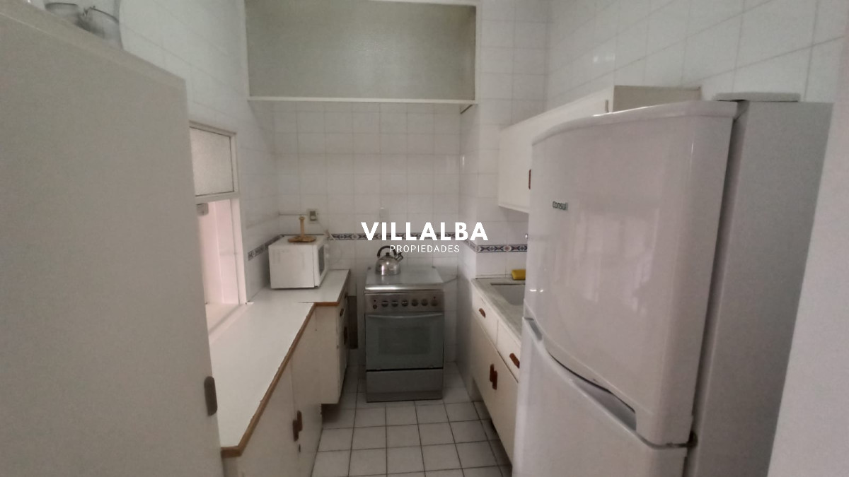 Apartamento ID.3333 - Apartamento en plena Península, Punta del Este. 