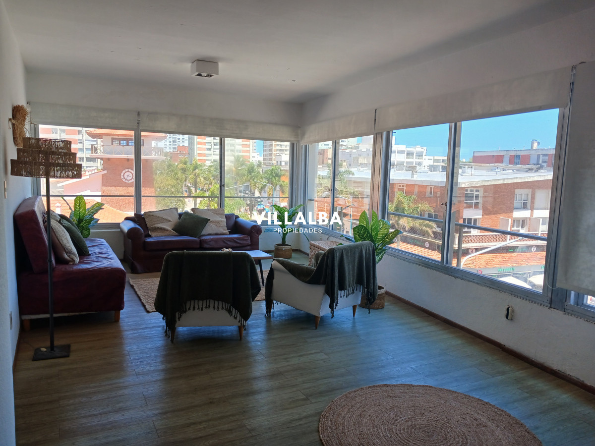 Apartamento ID.3333 - Apartamento en plena Península, Punta del Este. 