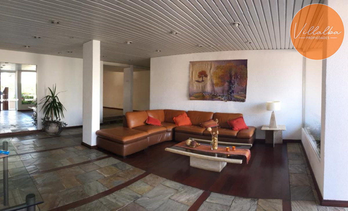 Apartamento ID.3379 - Apartamento en Península cera de Playa el Emir En Venta -  Zona Península Ref. 93