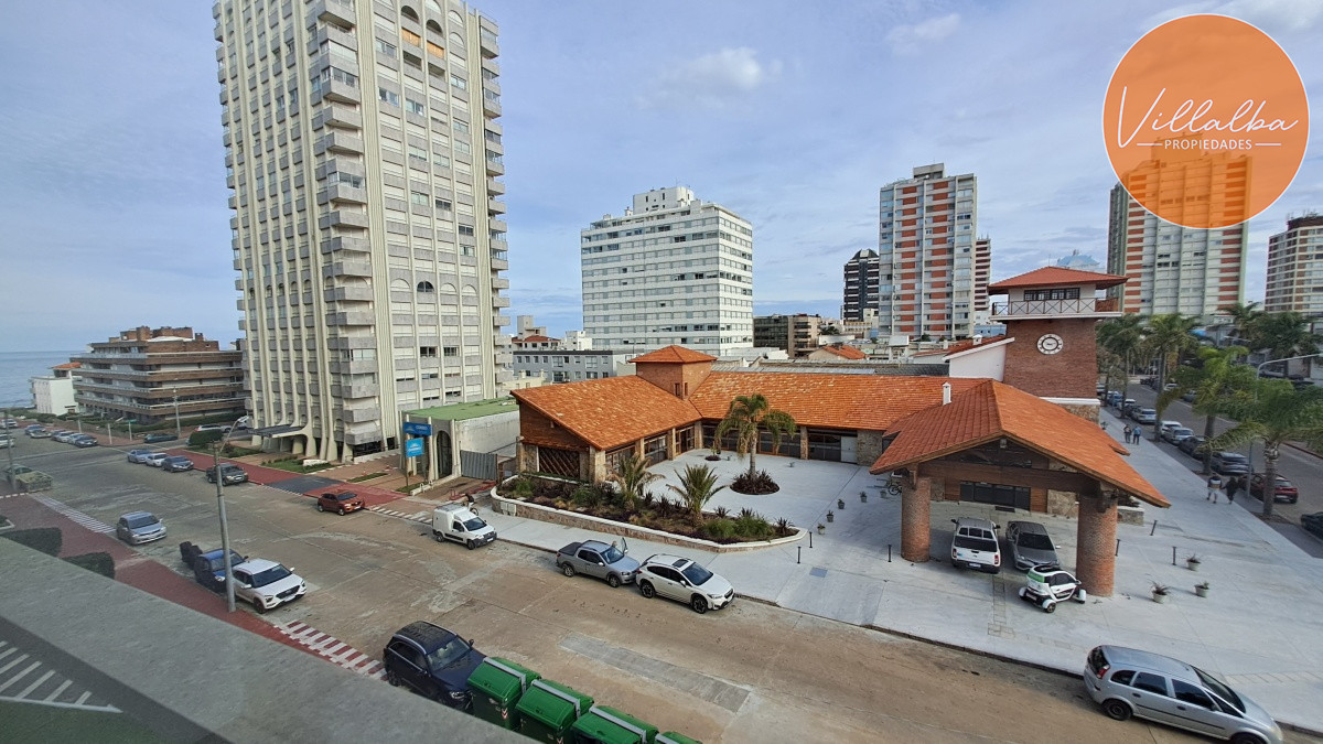 Apartamento ID.3333 - Apartamento en plena Península, Punta del Este. 