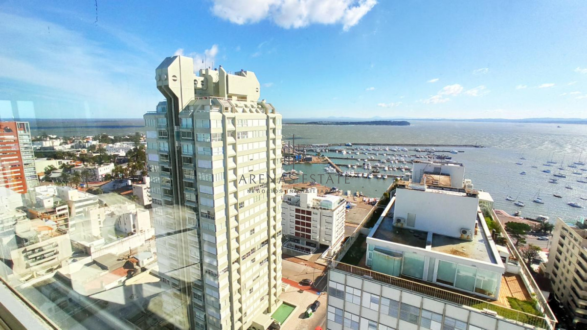 Apartamento ID.2335 - Apartamento en Venta - Península!! Ref. 4115