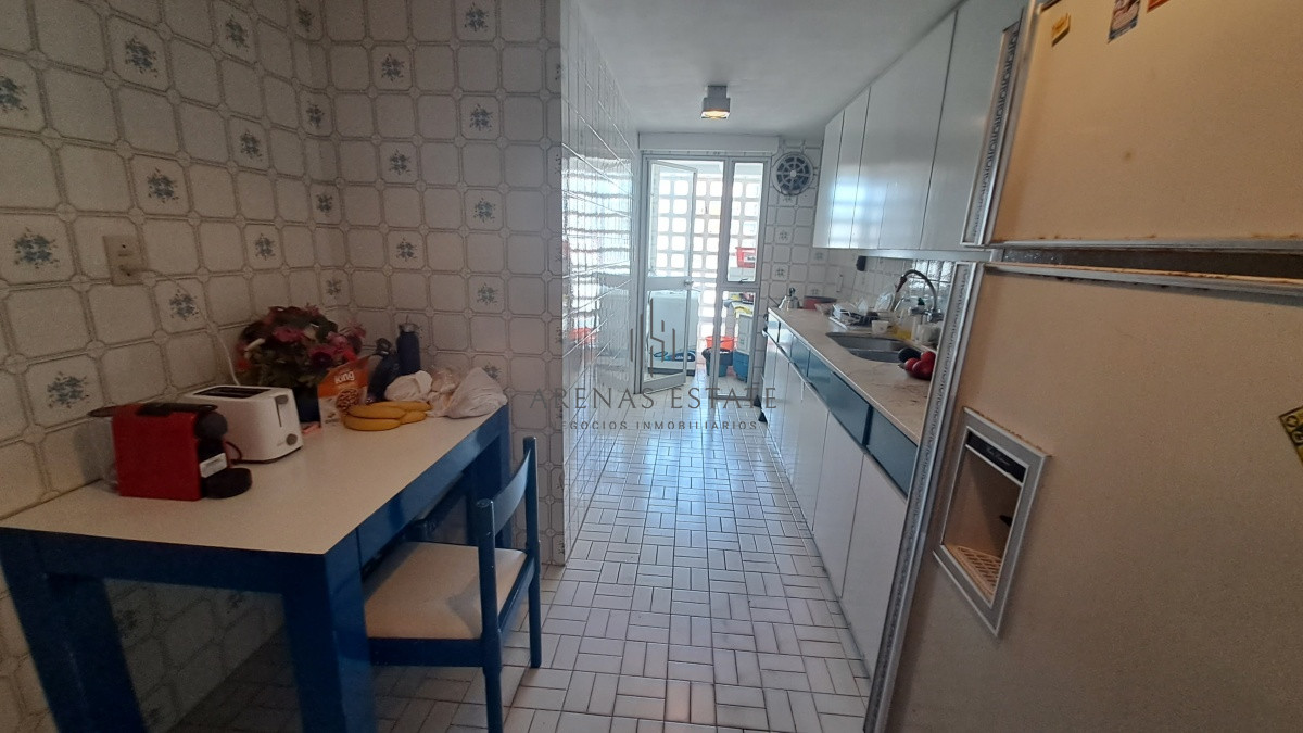 Apartamento ID.3176 - Apartamento en Venta  - Zona Península. Ref. 5781
