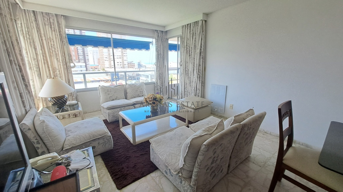 Apartamento ID.3176 - Apartamento en Venta  - Zona Península. Ref. 5781