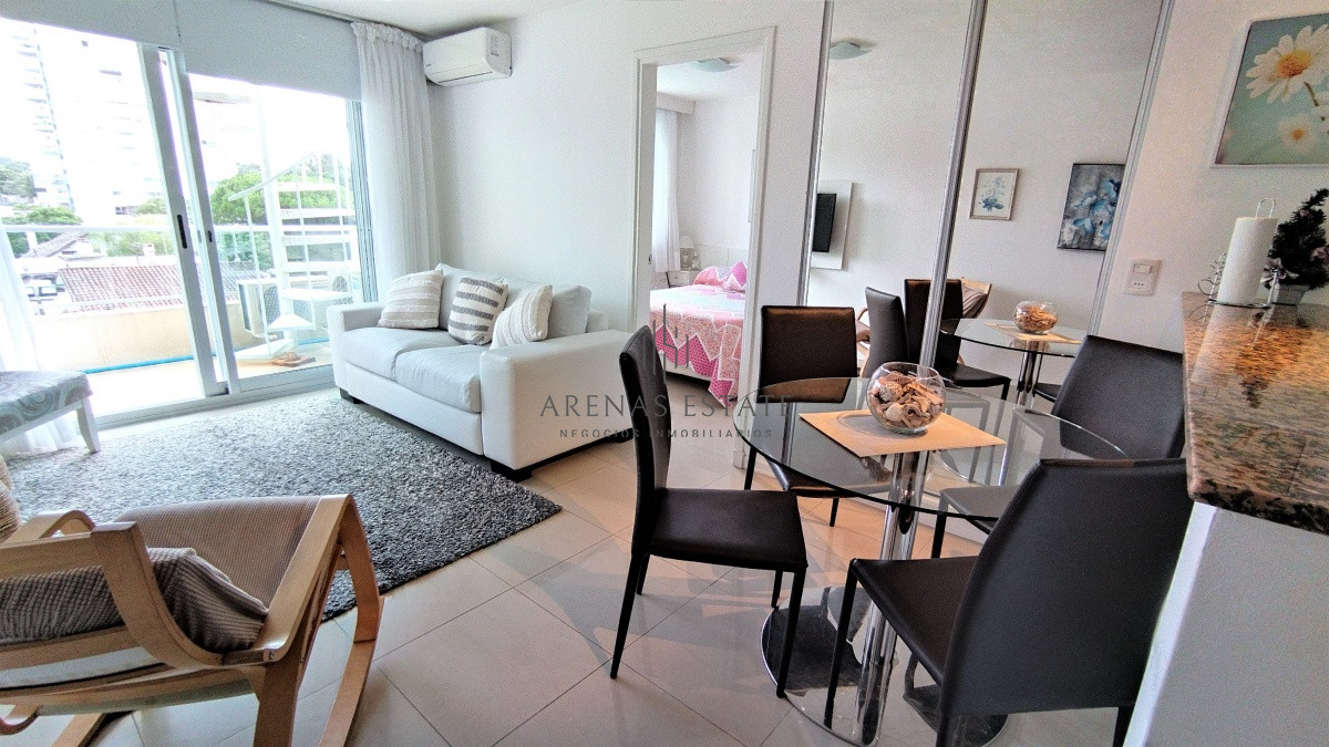 Apartamento ID.3325 - Apartamento En Venta - Zona Mansa Ref. 5805
