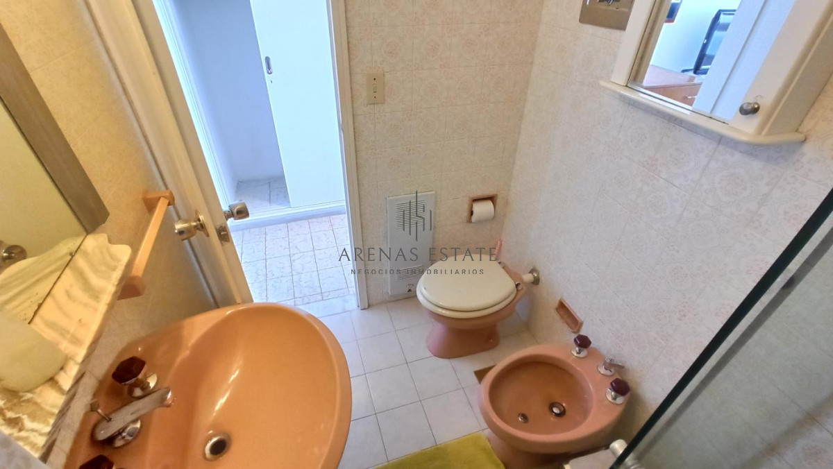 Apartamento ID.2335 - Apartamento en Venta - Península!! Ref. 4115