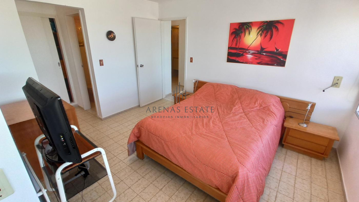 Apartamento ID.2335 - Apartamento en Venta - Península!! Ref. 4115