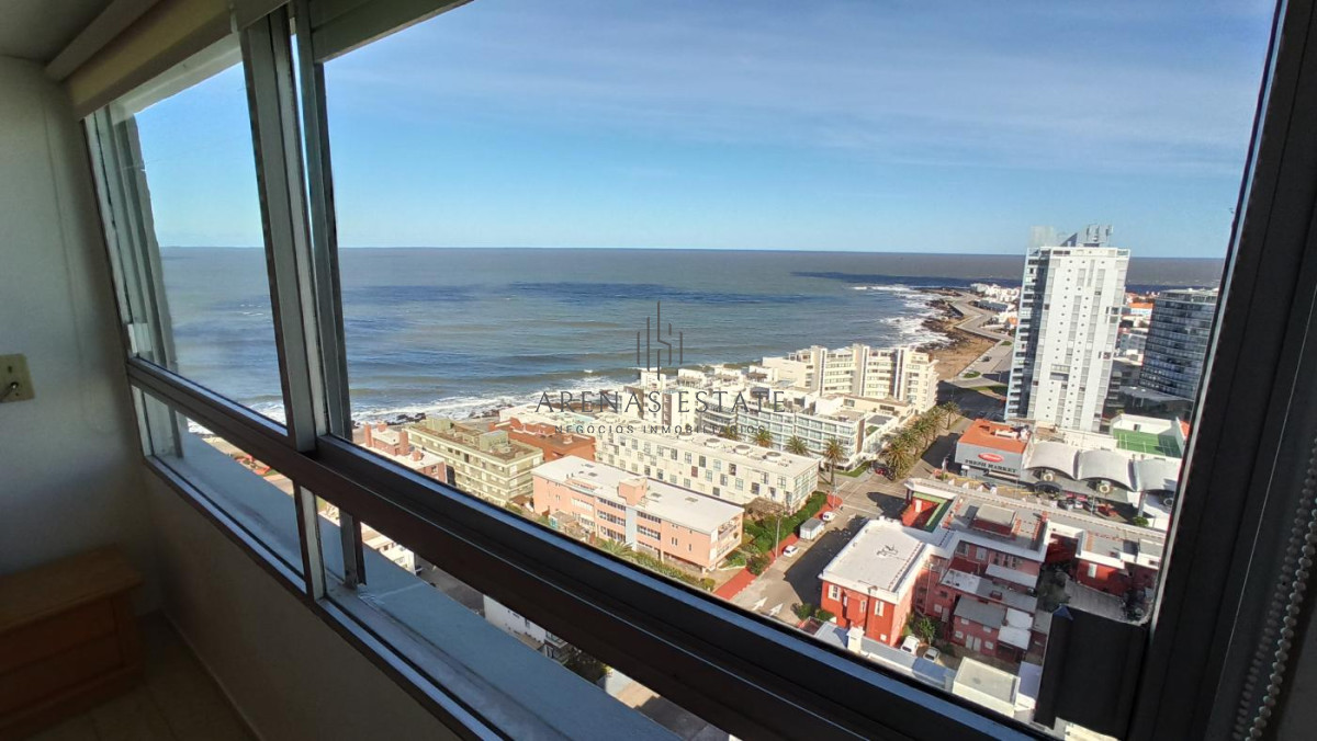 Apartamento ID.2335 - Apartamento en Venta - Península!! Ref. 4115