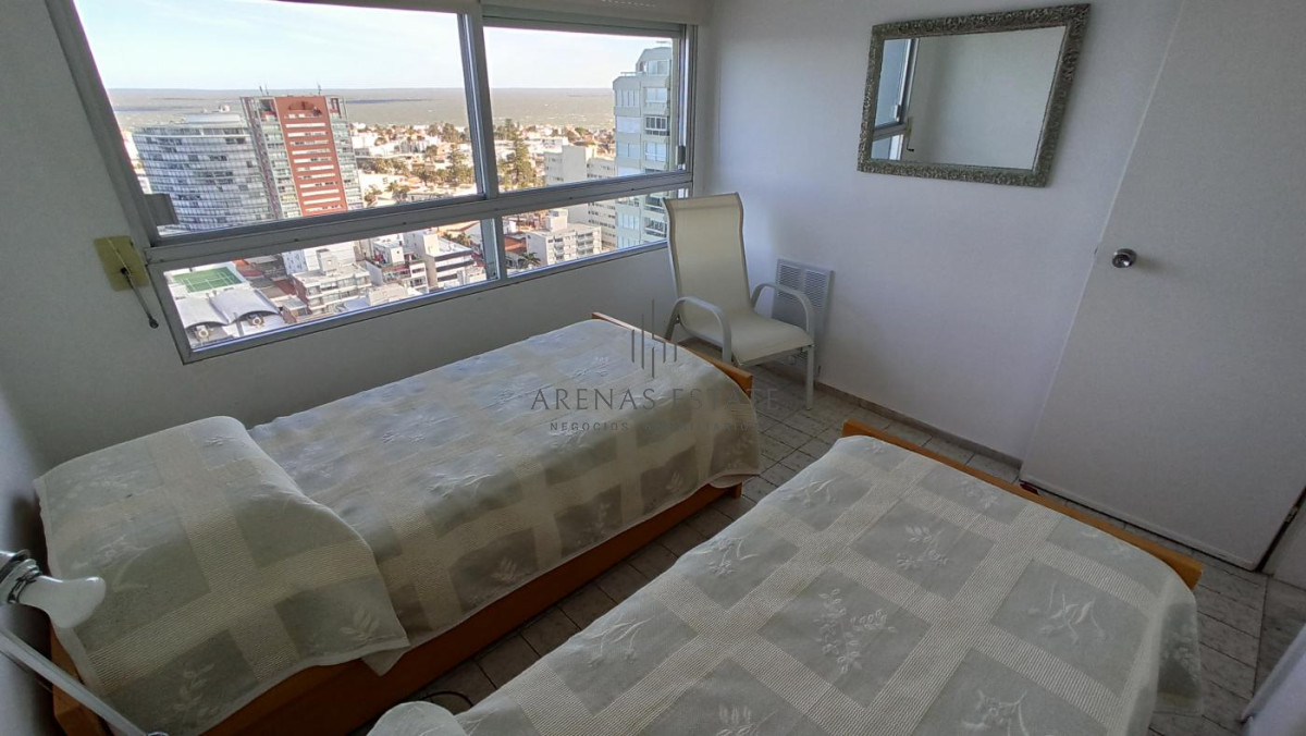 Apartamento ID.2335 - Apartamento en Venta - Península!! Ref. 4115
