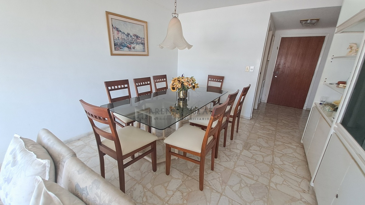 Apartamento ID.3176 - Apartamento en Venta  - Zona Península. Ref. 5781