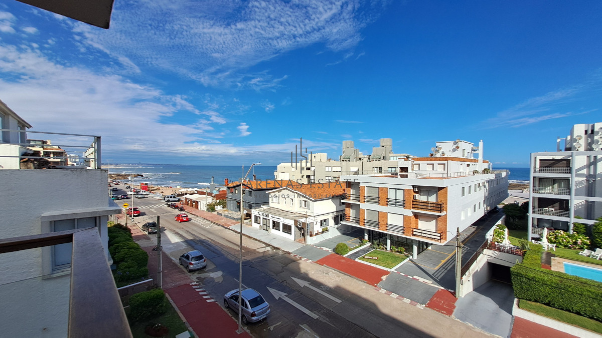 Apartamento ID.3104 - Apartamento en Península cera de Playa el Emir En Venta -  Zona Península Ref. 93