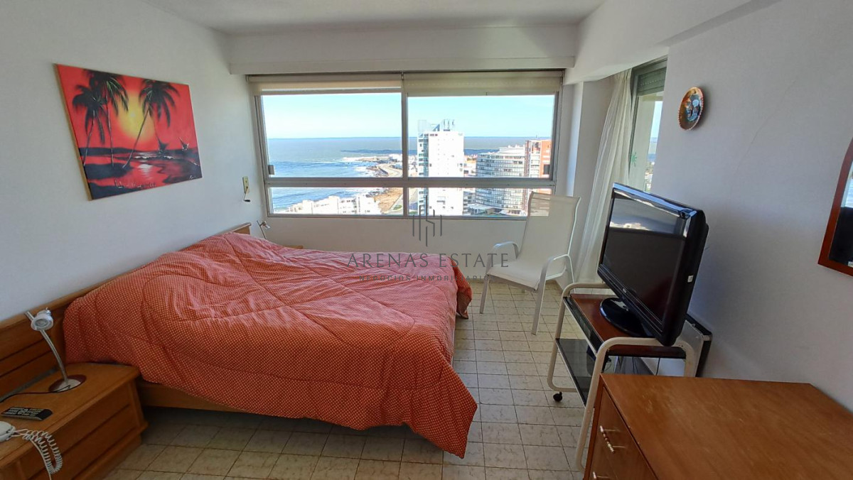 Apartamento ID.2335 - Apartamento en Venta - Península!! Ref. 4115