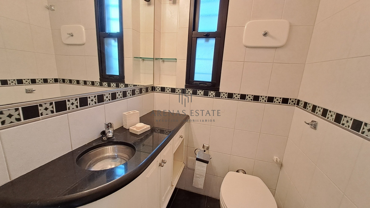 Casa ID.3859 - Casa En Alquiler de Temporada - Zona Mansa Ref. 6016