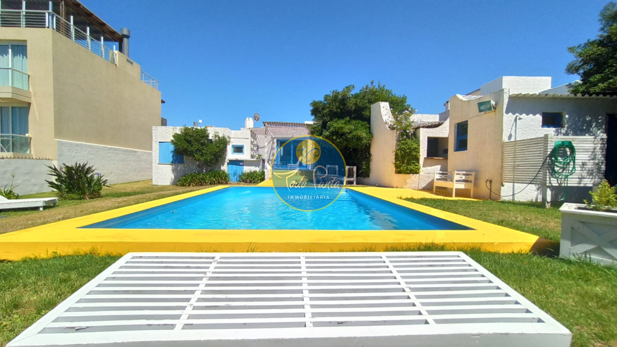 CASA EN LA BARRA ALQUILER TEMPORADA  4 DORMITORIOS 3 BAÑOS  - TDP6618C