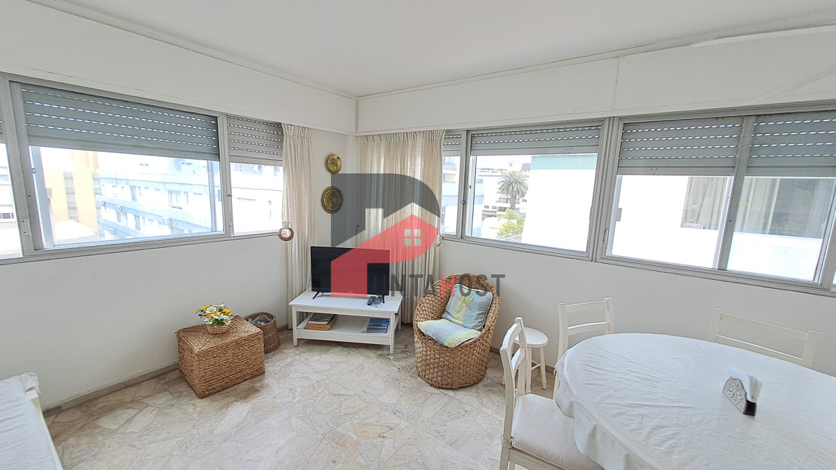 Apartamento ID.226 - Apartamento en Alquiler de Temporada - Zona Mansa Ref. 6827