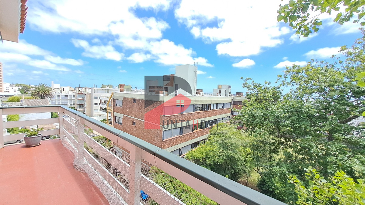 Apartamento ID.225 - Apartamento En Alquiler de Temporada - Zona Península Ref. 6346