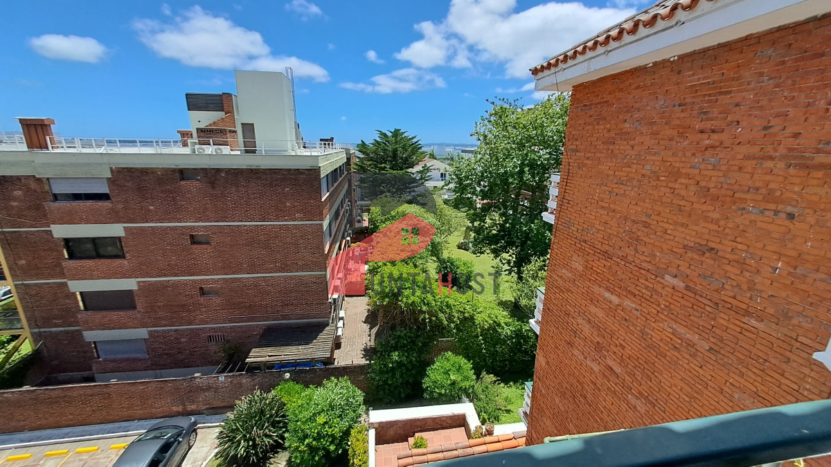 Apartamento ID.225 - Apartamento En Alquiler de Temporada - Zona Península Ref. 6346