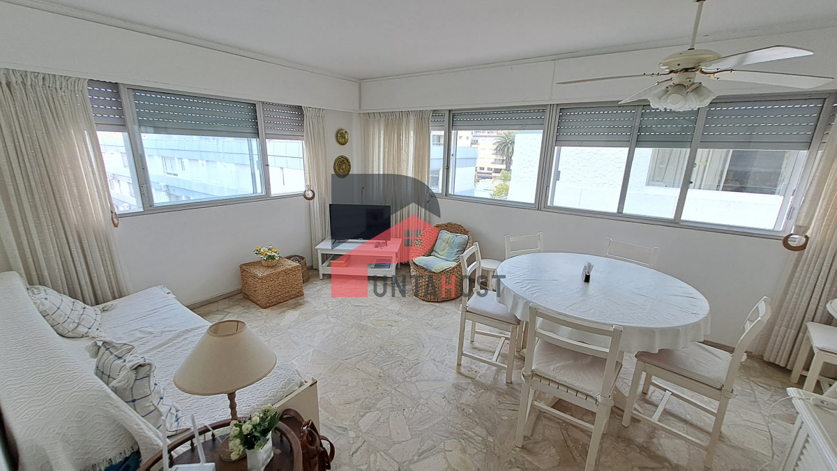 Apartamento ID.226 - Apartamento en Alquiler de Temporada - Zona Mansa Ref. 6827